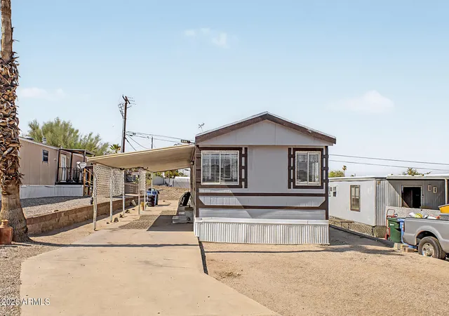 2nd image of 1908 E Dahlia Dr, Phoenix, AZ 85022 | MLS# 7067333
