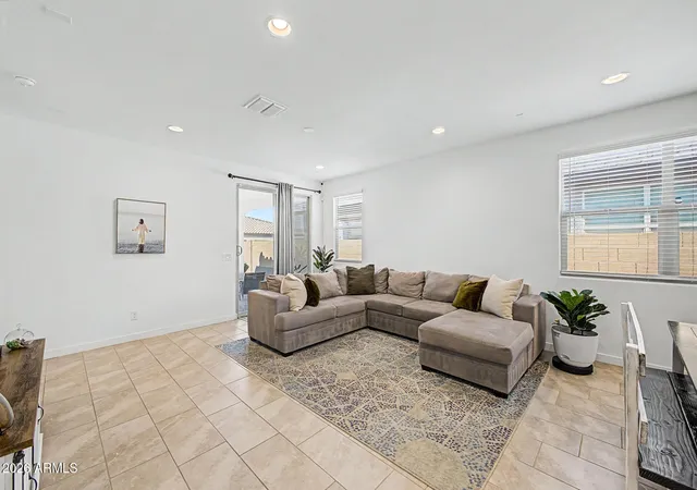 Photo 3 of Single family home for sale at 2516 W Hidalgo Ave, Phoenix, AZ 85041 | MLS# 7070496 | Listing updated on 2026-09-21