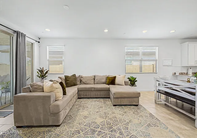 Photo 4 of Single family home for sale at 2516 W Hidalgo Ave, Phoenix, AZ 85041 | MLS# 7070496 | Listing updated on 2026-09-30