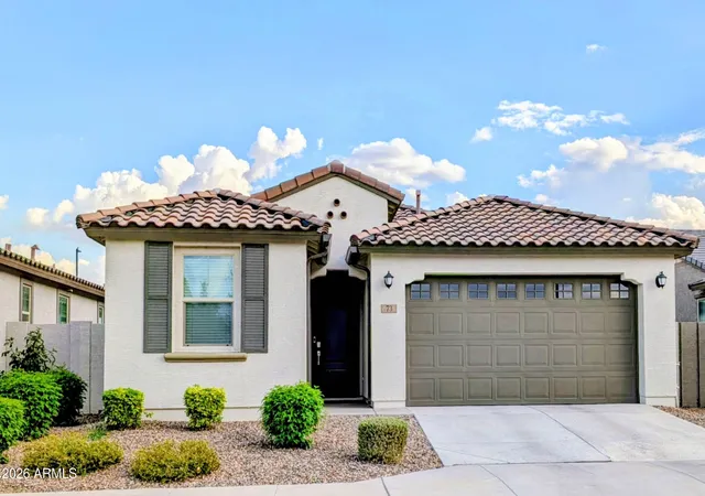 Photo 2 of Single family home for sale at 73 E Capricorn Way, Chandler, AZ 85249 | MLS# 7065909 | Listing updated on 2026-09-17