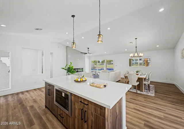 Photo 1 of Single family home for sale at 6425 W Irma Ln, Glendale, AZ 85308 | MLS# 7065092 | Listing updated on 2026-09-20