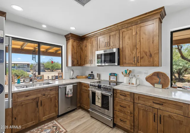 Photo 1 of Single family home for sale at 1011 E Maddock Rd, Phoenix, AZ 85086 | MLS# 7067023 | Listing updated on 2026-09-07