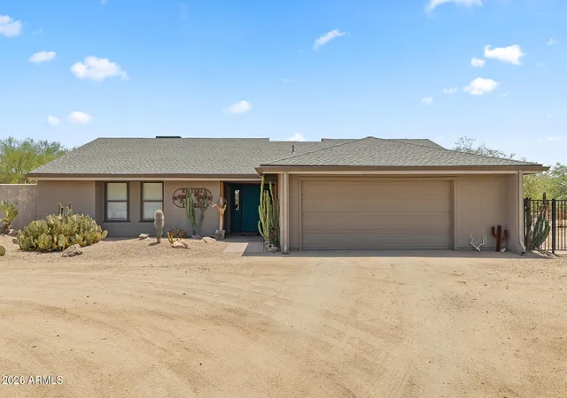 Photo 2 of Single family home for sale at 1011 E Maddock Rd, Phoenix, AZ 85086 | MLS# 7067023 | Listing updated on 2026-09-07