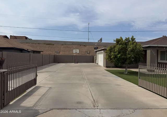 4th image of 1309 W Apache St, Phoenix, AZ 85007 | MLS# 7065073