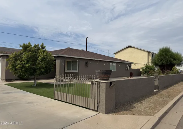 5th image of 1309 W Apache St, Phoenix, AZ 85007 | MLS# 7065073