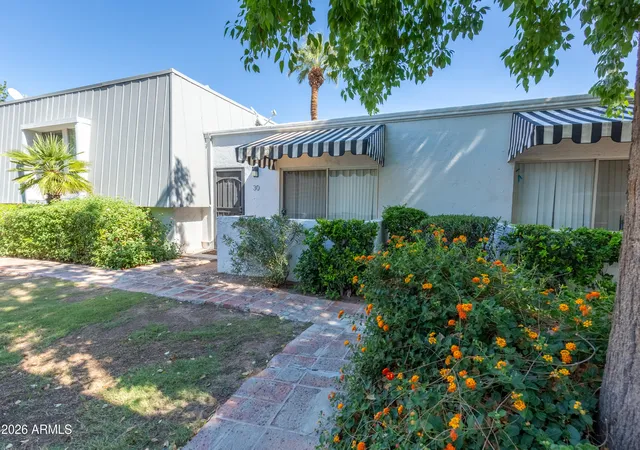 Townhouse for sale at 3416 N 44th Street #30, Phoenix, AZ 85018 | MLS# 7066869