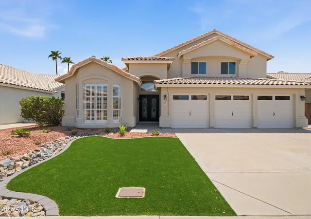 2nd image of 1331 W Beck Ln, Phoenix, AZ 85023 | MLS# 7065173