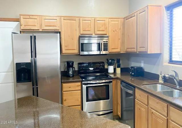 Photo 2 of Single family home for sale at 726 W Sequoia Ln, Pinetop, AZ 85935 | MLS# 7065366 | Listing updated on 2026-09-11