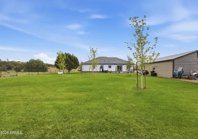 Photo 3 of Single family home for sale at 6534 Jardin Dr, Show Low, AZ 85901 | MLS# 7065236 | Listing updated on 2026-08-29