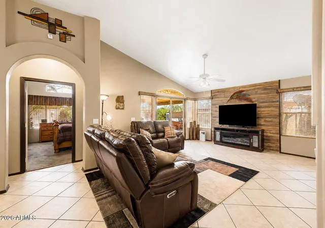 Photo 3 of Single family home for sale at 102 W Morrow Dr, Phoenix, AZ 85027 | MLS# 7065521 | Listing updated on 2026-08-31