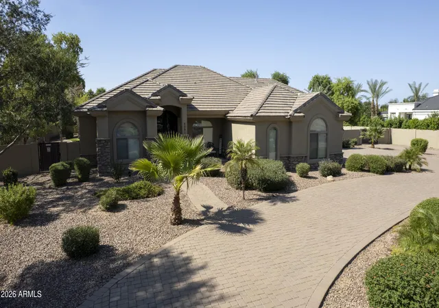 Photo 1 of Single family home for sale at 2091 E Coconino Ct, Gilbert, AZ 85298 | MLS# 7065968 | Listing updated on 2026-08-27