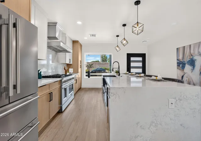 4th image of 4221 E Mulberry Dr, Phoenix, AZ 85018 | MLS# 7067434