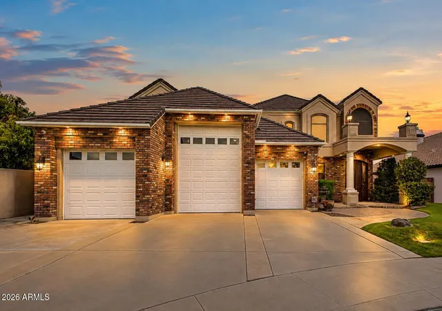 1st image of 1748 E Queen Palm Dr, Gilbert, AZ 85234 | MLS# 7067348