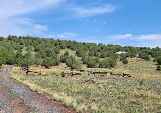 Photo 4 of Sale Pending at 50400 N Starship Trl, Ash Fork, AZ 86320 | MLS# 7065349 | Listing updated on 2026-09-11
