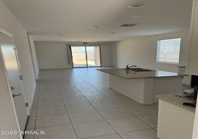4th image of 10830 W Marguerite Ave, Tolleson, AZ 85353 | MLS# 7065401