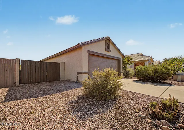 2nd image of 15465 W Port Royale Ln, Surprise, AZ 85379 | MLS# 7065901