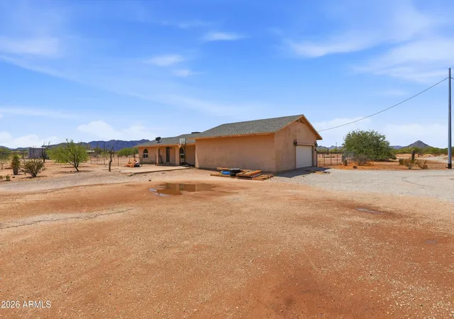 Photo 3 of Single family home for sale at 27204 S 170th Avenue, Buckeye, AZ 85326 | MLS# 7065569 | Listing updated on 2026-10-08