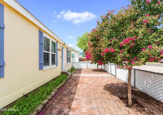 Photo 4 of Manufactured home for sale at 3681 S Inca Dove Pl, Sierra Vista, AZ 85650 | MLS# 7066669 | Listing updated on 2026-10-02