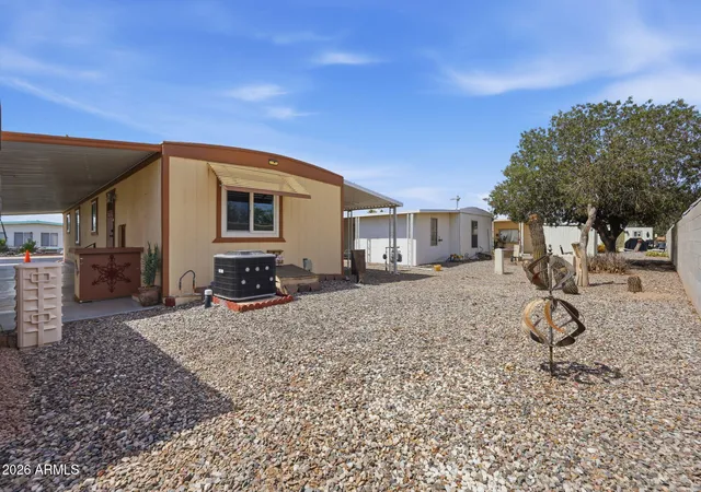 Photo 3 of Manufactured home for sale at 2100 N Trekell Rd #26, Casa Grande, AZ 85122 | MLS# 7066955 | Listing updated on 2026-08-31