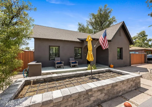 2nd image of 1115 E Weldon Ave, Phoenix, AZ 85014 | MLS# 7067741