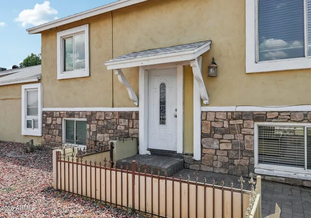 Photo 4 of Single family home for sale at 7607 W Osborn Rd, Phoenix, AZ 85033 | MLS# 7066985 | Listing updated on 2026-09-18