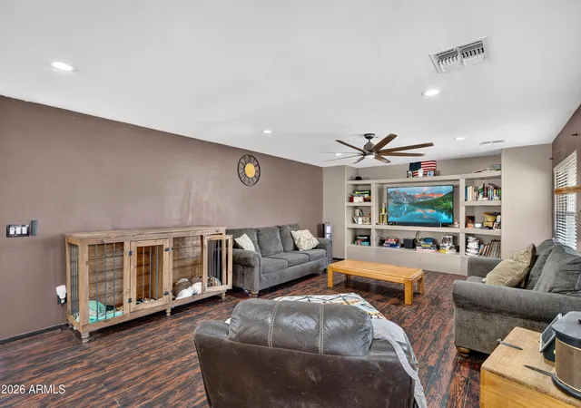 Photo 4 of Sale Pending at 11825 W Mohave St, Avondale, AZ 85323 | MLS# 7066384 | Listing updated on 2026-08-24