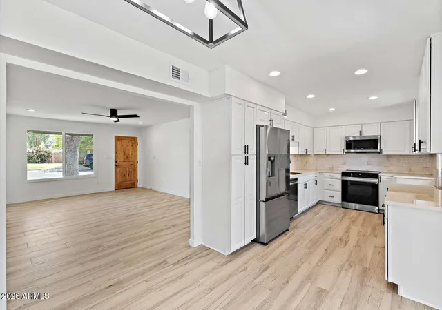 Photo 4 of Single family home for sale at 7608 N 18th Avenue, Phoenix, AZ 85021 | MLS# 7065638 | Listing updated on 2026-09-10