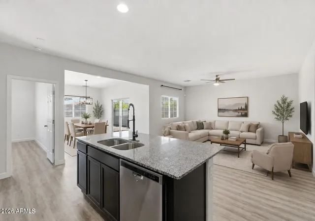 3rd image of 11204 W Mobile Ln, Tolleson, AZ 85353 | MLS# 7066809