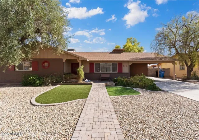 Single family home for sale at 2301 W Saint John Rd, Phoenix, AZ 85023 | MLS# 7069592