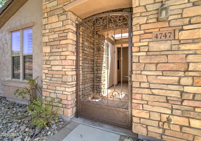4th image of 4747 E Blue Spruce Ln, Gilbert, AZ 85298 | MLS# 7066664