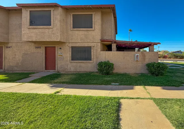 2nd image of 3955 W Wonderview Rd, Phoenix, AZ 85019 | MLS# 7065726