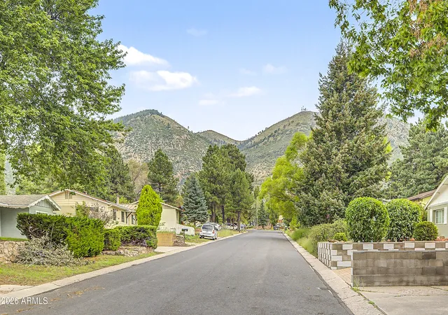 5th image of 3207 N Manor Rd, Flagstaff, AZ 86004 | MLS# 7067628