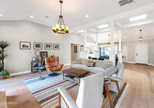 4th image of 2626 E Arizona Biltmore Cir #17, Phoenix, AZ 85016 | MLS# 7067072