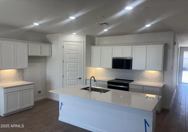 Photo 4 of Single family home for sale at 17589 W Turquoise Ave, Waddell, AZ 85355 | MLS# 7065809 | Listing updated on 2026-09-20