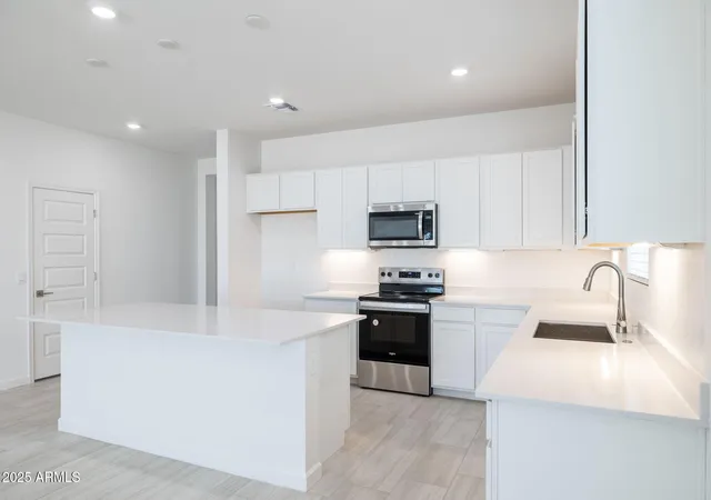 Photo 4 of Sale Pending at 10023 N 176th Avenue, Waddell, AZ 85355 | MLS# 7065843 | Listing updated on 2026-09-07