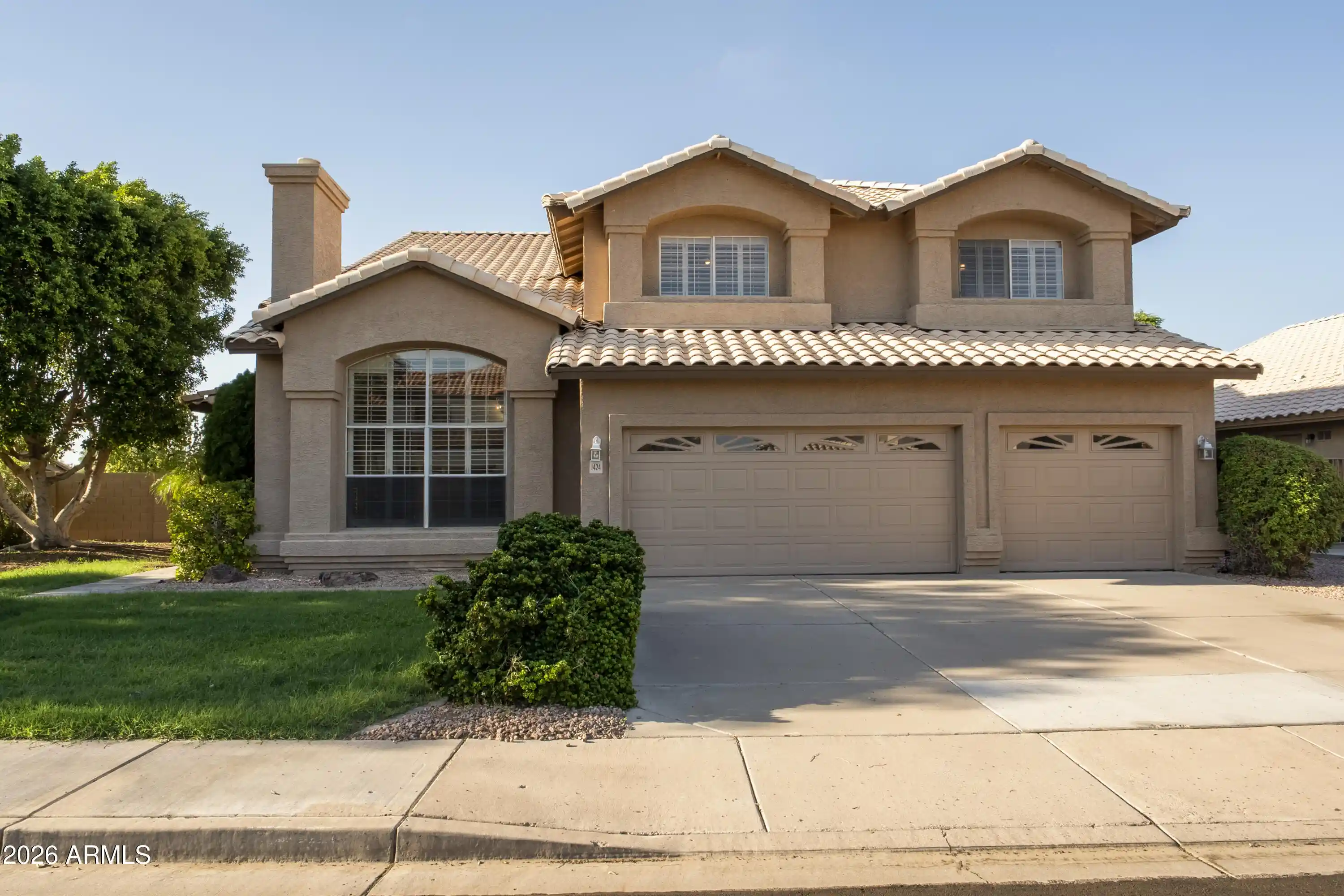 Photo 1 of Single family home for sale at 1424 E Horseshoe Ave, Gilbert, AZ 85296 | MLS# 7071562 | Listing updated on 2026-10-20