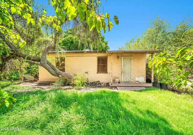 1st image of 915 W Tamarisk St, Phoenix, AZ 85041 | MLS# 7067630