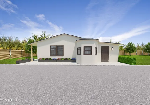 3rd image of 915 W Tamarisk St, Phoenix, AZ 85041 | MLS# 7067630