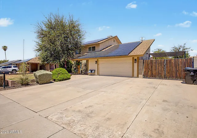 1st image of 3960 W Glenaire Dr, Phoenix, AZ 85053 | MLS# 7067611