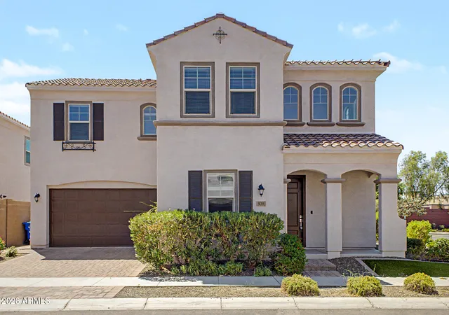 Photo 2 of Single family home for sale at 939 E Danbury Dr, Phoenix, AZ 85022 | MLS# 7068917 | Listing updated on 2026-09-11