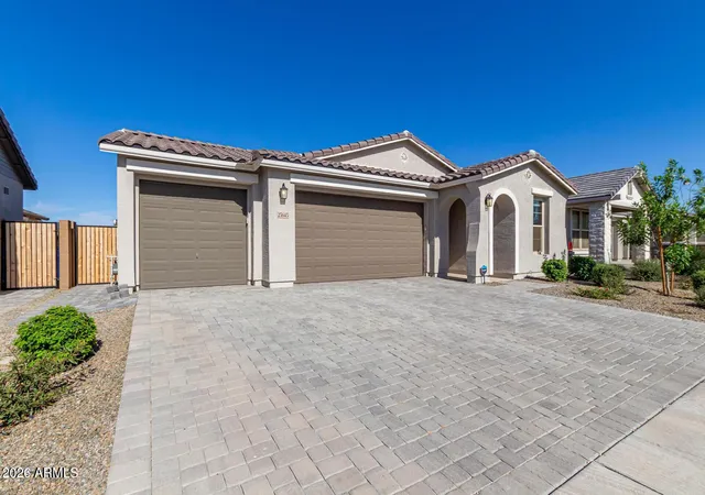 Photo 3 of Single family home for sale at 25645 S 225th Pl, Queen Creek, AZ 85142 | MLS# 7069548 | Listing updated on 2026-09-15
