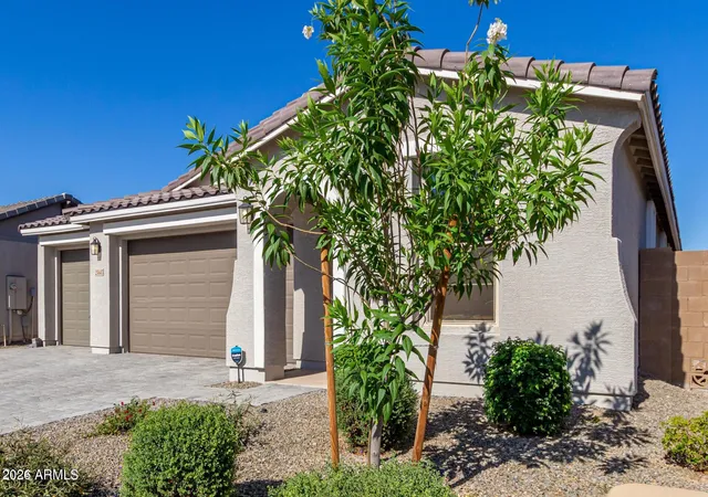 Photo 3 of Single family home for sale at 25645 S 225Th Pl, Queen Creek, AZ 85142 | MLS# 7069548 | Listing updated on 2026-09-15