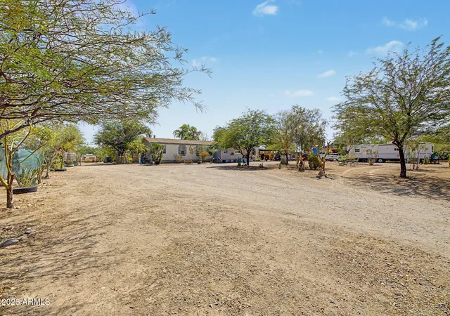 Photo 4 of Manufactured home for sale at 34019 W Superior Ave, Tonopah, AZ 85354 | MLS# 7071058 | Listing updated on 2026-08-26