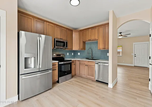 2nd image of 803 W Lydia Ln, Phoenix, AZ 85041 | MLS# 7065979