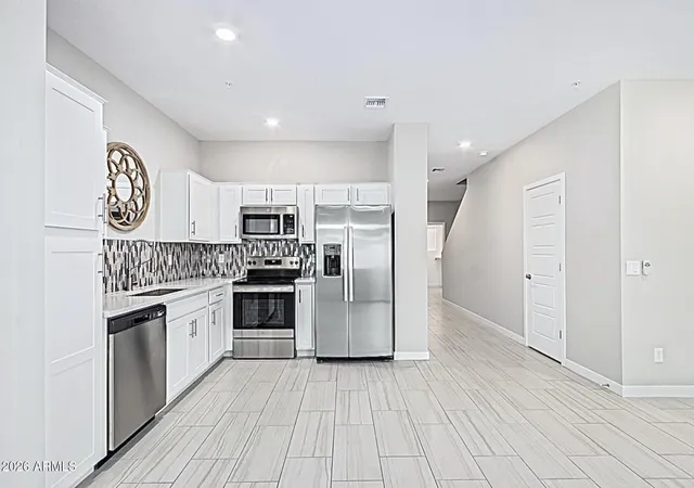 5th image of 2134 W Harmont Dr, Phoenix, AZ 85021 | MLS# 7066048
