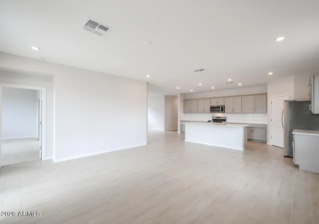 4th image of 24168 W Dekalb Ln, Buckeye, AZ 85326 | MLS# 7066653