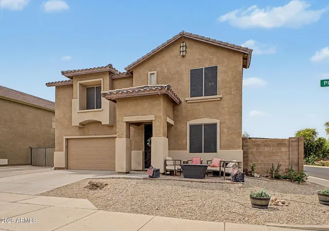 Photo 3 of Single family home for sale at 12121 W Planada Ln, Sun City, AZ 85373 | MLS# 7066087 | Listing updated on 2026-09-12