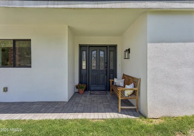 Photo 3 of Single family home for sale at 504 W Harmont Dr, Phoenix, AZ 85021 | MLS# 7066564 | Listing updated on 2026-10-11