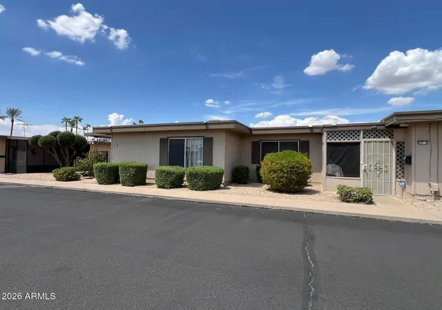 Listing Photo 2 - Condo for sale in building located at 13621 N 98Th Ave, Sun, AZ 85351 - Unit #F