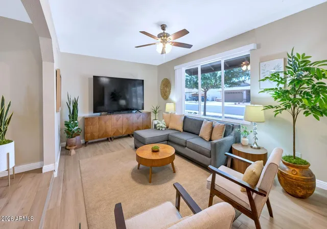Photo 3 of Single family home for sale at 6038 W Desert Hills Dr, Glendale, AZ 85304 | MLS# 7066381 | Listing updated on 2026-09-15